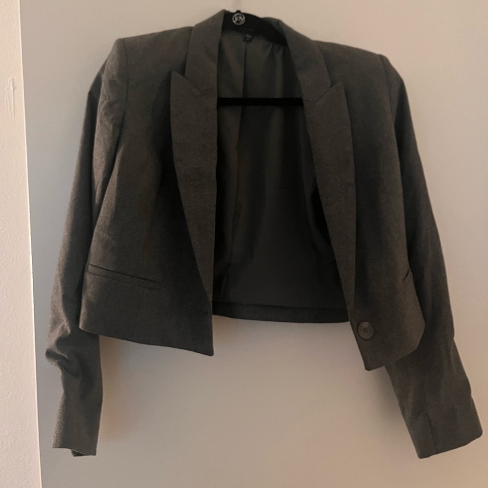 Express suit  - Cropped - Medium jacket and size 8R pants